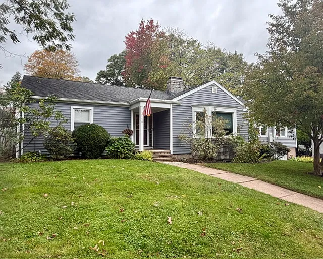 3 bed, 1619 sqft, $3,500 — Photo 1