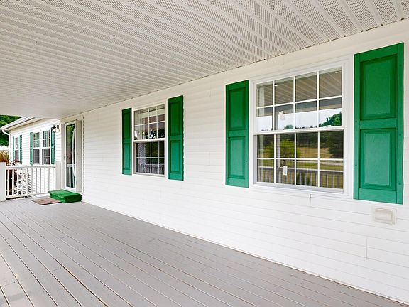 4th image of 1190 Arthur Rd
