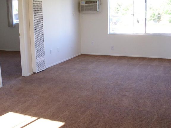2nd image of 6253 Lankershim Blvd APT 112
