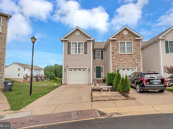 Cul de Sac & Corner End Unit Ready for move in