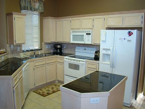 3rd image of 5610 Lori Ln