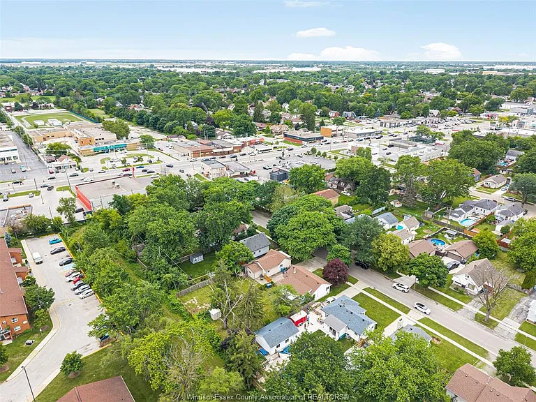 2032 Ford Blvd — Photo 32