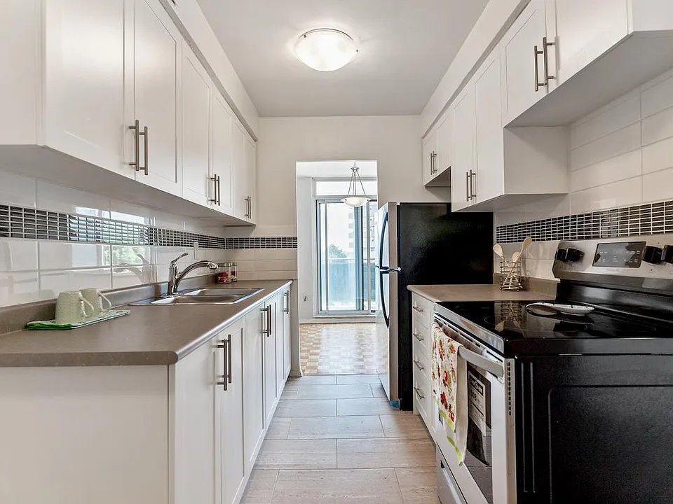 1216 York Mills Rd