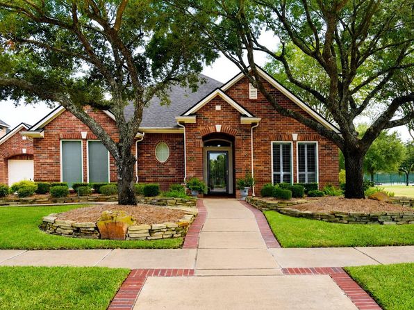 16415 Burham Park Dr