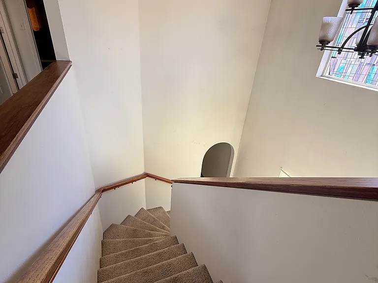 1828 Sturbridge Ct — Photo 5
