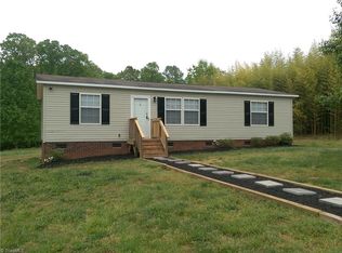 5575 Farmstead Rd, Seagrove, NC 27341