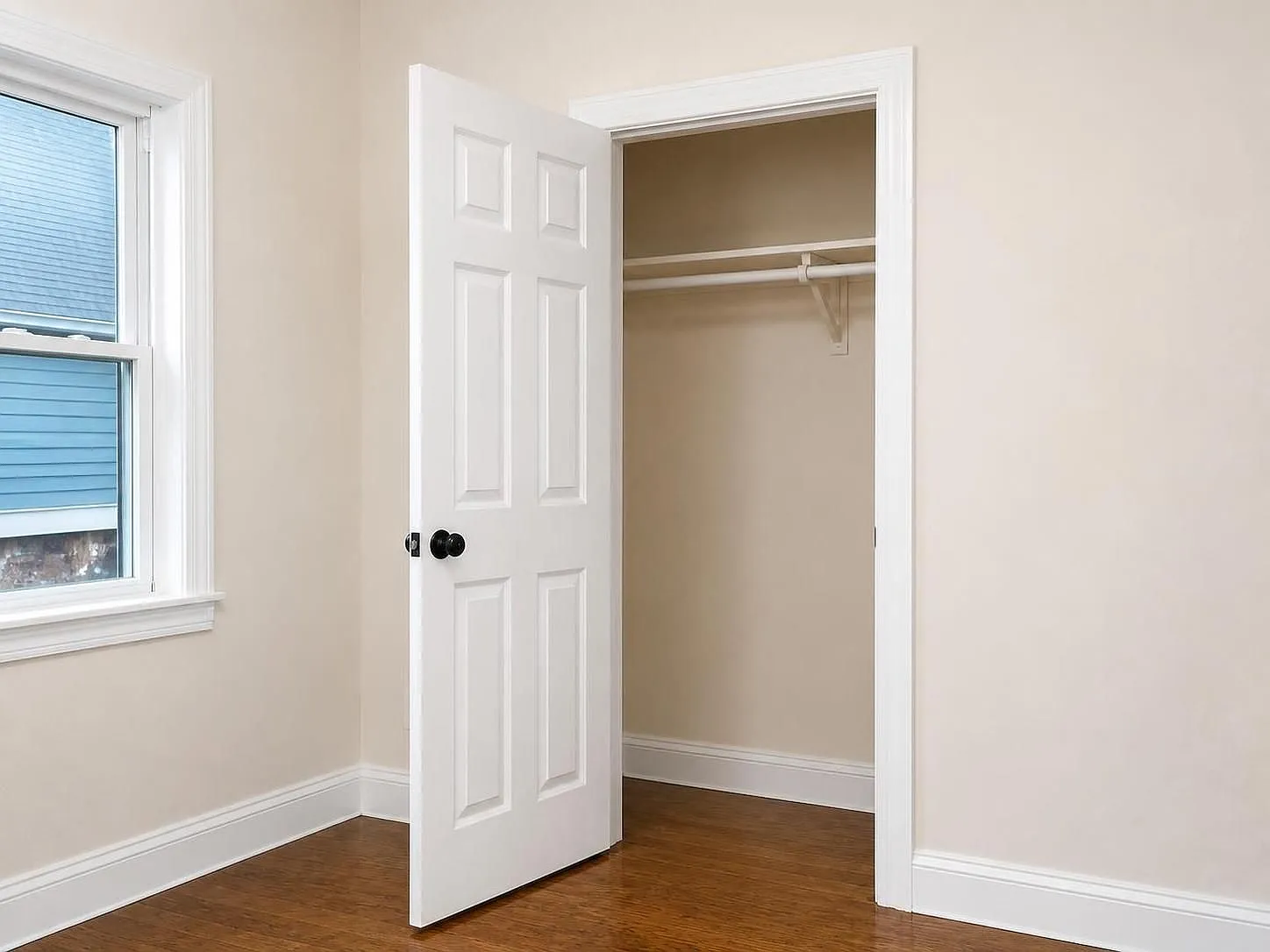 1 bed, 650 sqft, $1,350 — Photo 2