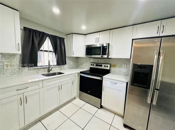 6565 W 26th Dr #34-104, Hialeah, FL 33016