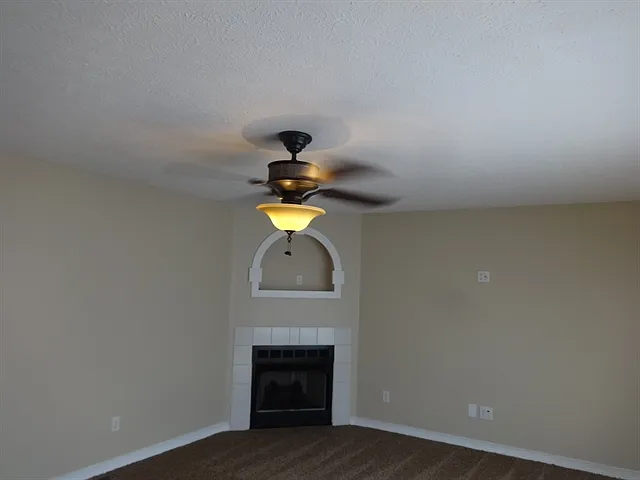 838 Avalon Dr — Photo 6