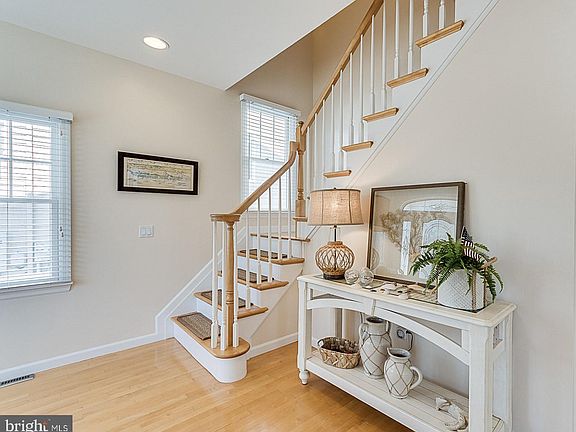3rd image of 109 East 19th Street