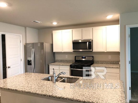 2nd image of 8114 Irwin Loop