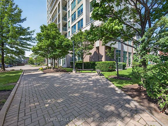 3rd image of 1359 Rathburn Rd E #804