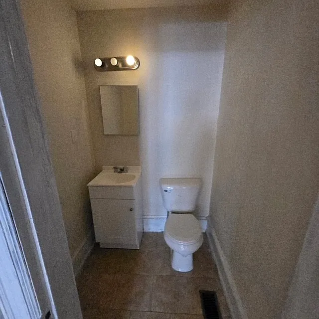 4 bed, $2,195 — Photo 2