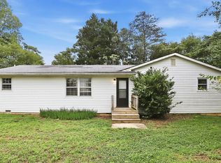 8611 Belews Creek Rd, Stokesdale, NC 27357