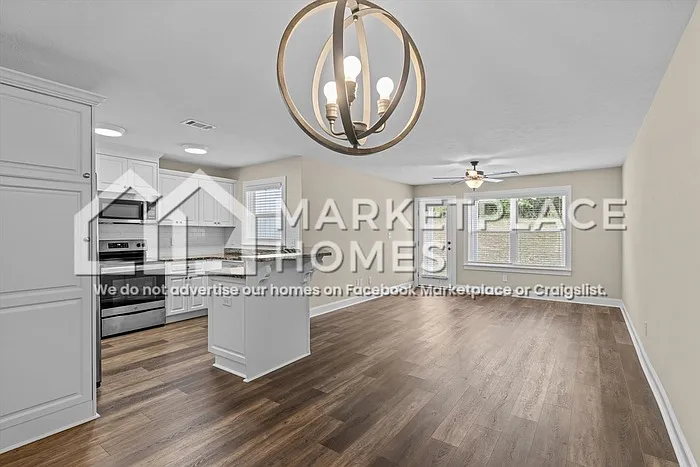 704 Chatsworth Way — Photo 10
