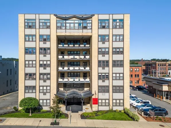 340 Main St APT 201, Melrose, MA 02176