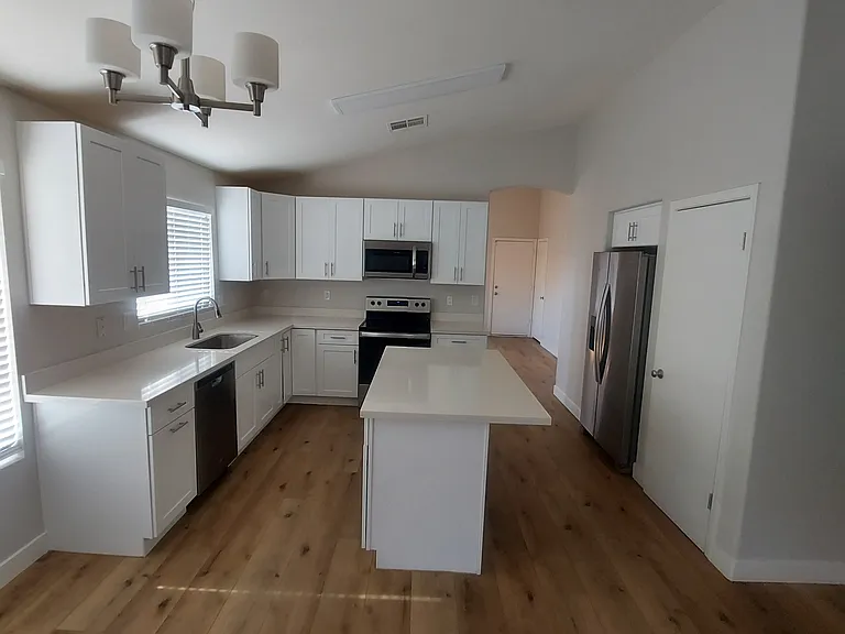 9959 E Delta Cir — Photo 1