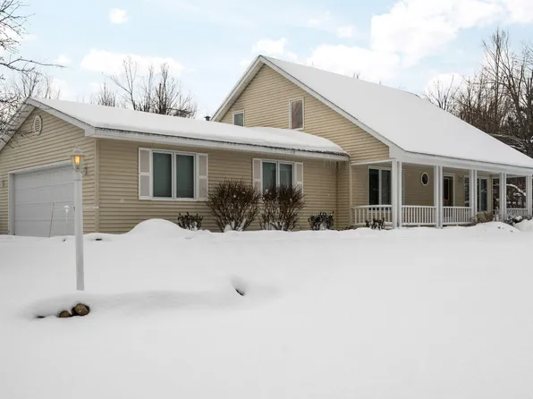 5393 Old Vanderbilt Rd, Vanderbilt, MI 49795