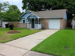 9830 Shadow Pine Dr, Houston, TX 77070