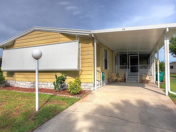 4th image of 826 Oleander Cir