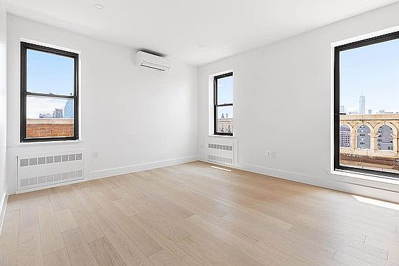 4th image of 161 W 16th St #20A