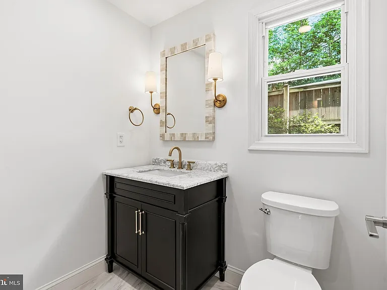 5605 Wood Way — Photo 9