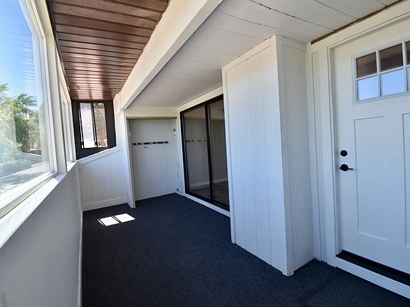 3rd image of 3535 Balboa Dr