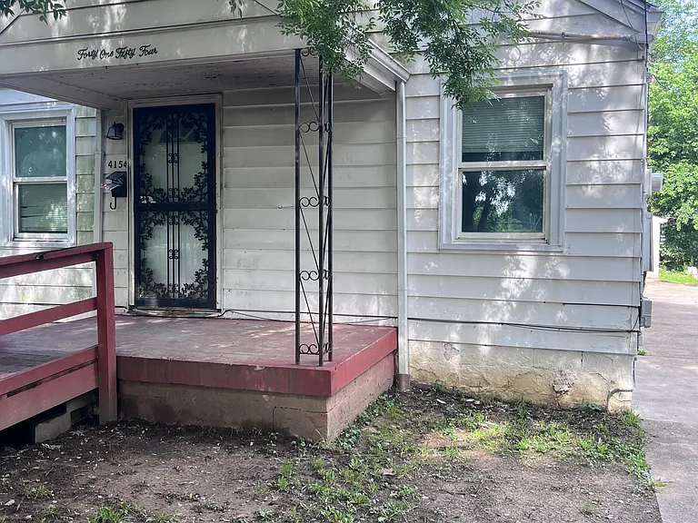 4154 Hazelwood Ave — Photo 1