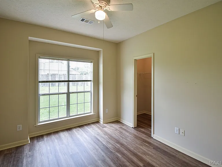 1691 Rambling Brook Ln — Photo 40