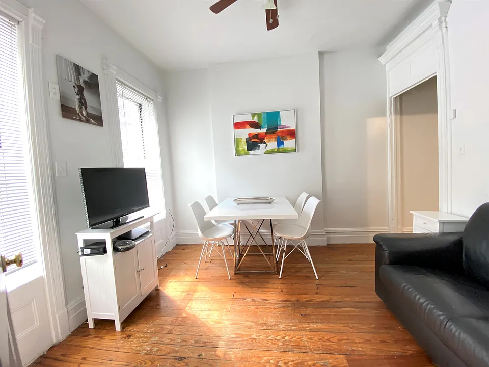 62 W 106th St #10E