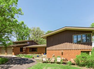 26810 W Apple Tree Ln, Barrington, IL 60010
