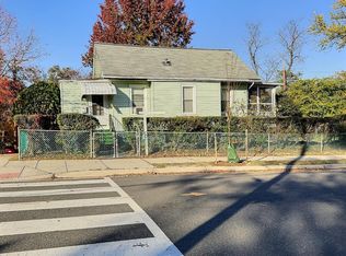 2040 31st Pl SE, Washington, DC 20020