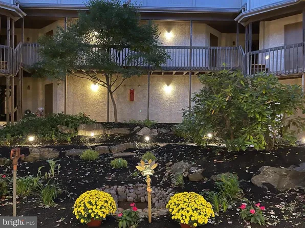 807 Pritchard Pl, Newtown Square, PA 19073