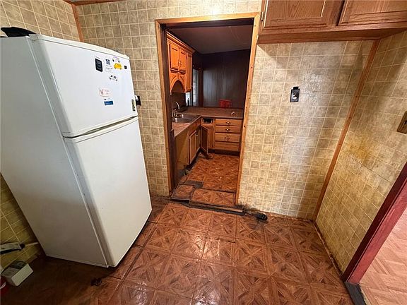 5th image of 4417 Oak Trafficway