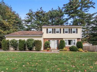 20 Roma Dr, Farmington, CT 06032