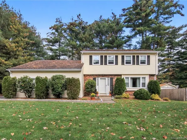 20 Roma Drive, Farmington, CT 06032