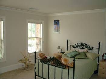 5th image of 2766 Durham Dr