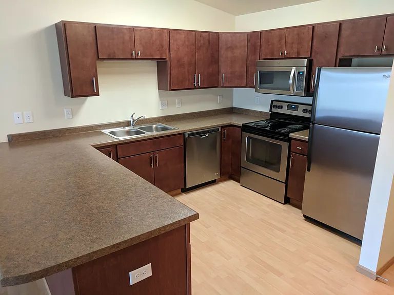 West Lake III Apartments — Photo 111