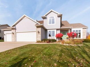 1802 Savannah Way, Waunakee, WI 53597