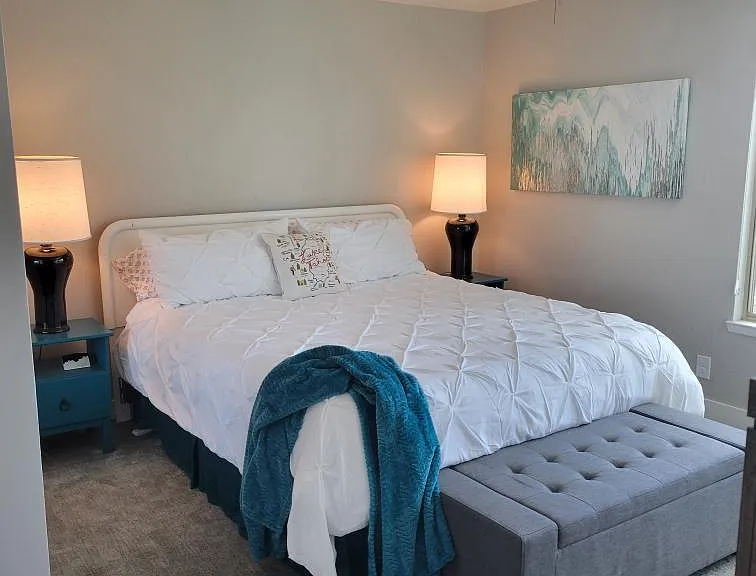 Second bedroom, with King bed