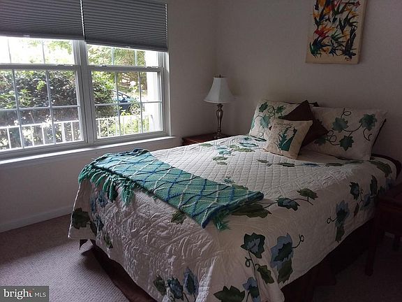 4th image of 35351 Army Navy Dr