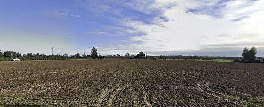 1st image of 455 6th Avenue Drive