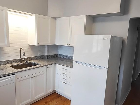 4th image of 6241 N Glenwood Ave #1