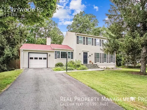 2412 Ivywood Rd, Reston, VA 20191