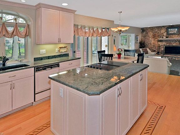 5th image of 27766 Royal Forest Dr