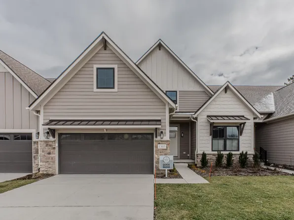 1303 Gallery Pointe Dr, Saline, MI 48176