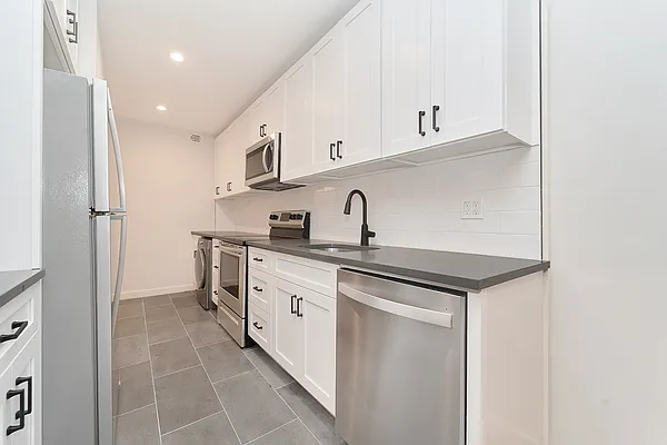 Rented by Living New York | media 17