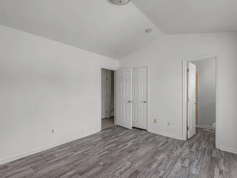 1365 Longlac Rd — Photo 14
