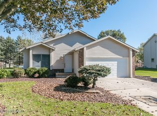 3117 Pro Dr, Lima, OH 45806