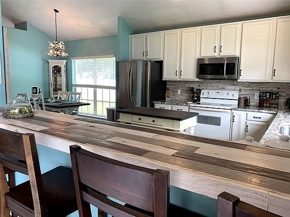 4th image of 7800 Saint Giles Pl